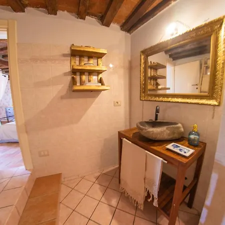 Coccinella House